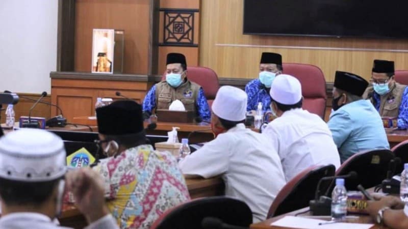 RMINU Gresik Desak Pemkab Perhatikan Protokol Kesehatan di Pesantren