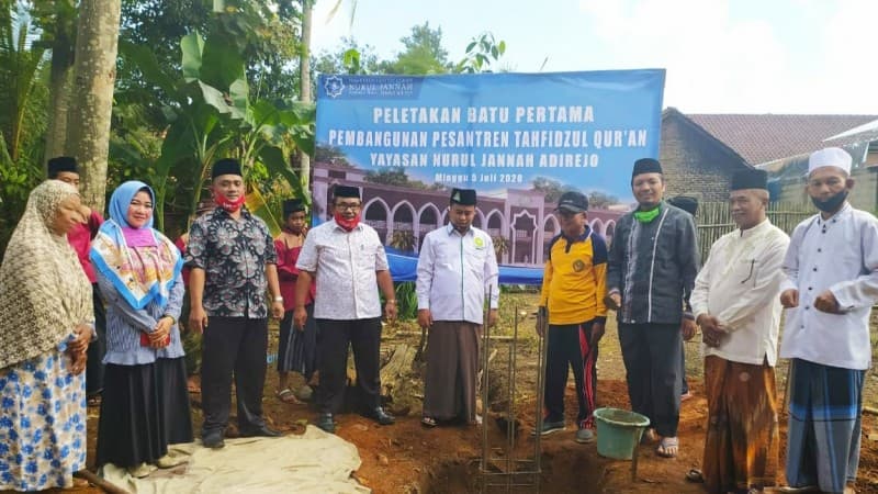 Pemerintah Tak Boleh Tutup Mata terhadap Keberadaan dan Peran Pesantren