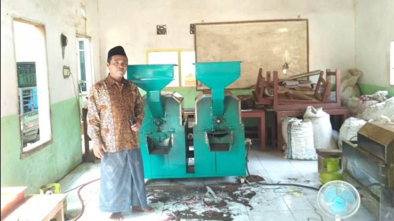 Dobrak Sistem Ijon, Santri Sukorejo Situbondo Rintis Pabrik Kopi