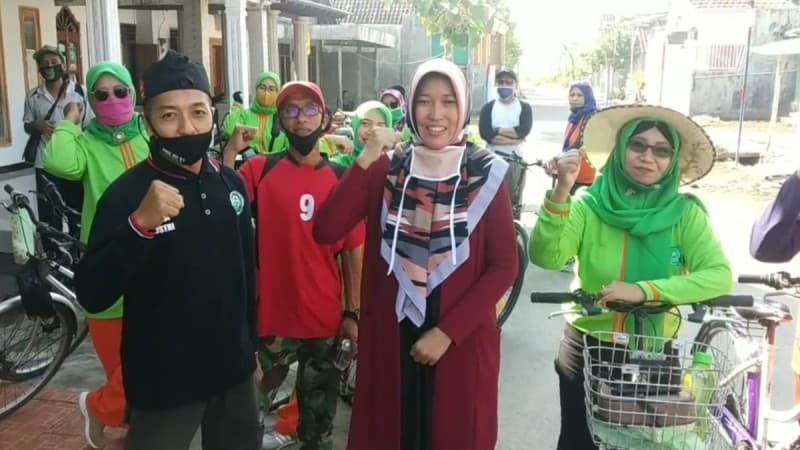 Ansor-Fatayat NU di Jombang Sosialisasikan Perilaku Hidup Sehat Lewat Gowes