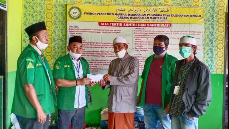 Pesantren Manba'u Darissalam Palangka Raya Terbakar, Ansor Kalteng Berikan Bantuan 
