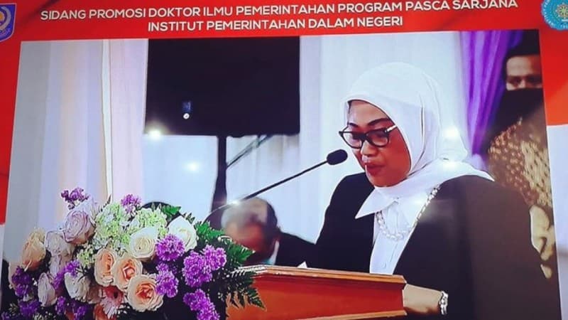 Raih Doktor, Menaker Ida Fauziyah Berterima Kasih kepada Gus Dur