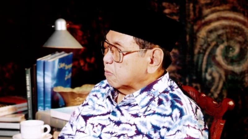 Gus Dur: Antara Guru Bangsa, Presiden, dan Pelengseran Politis