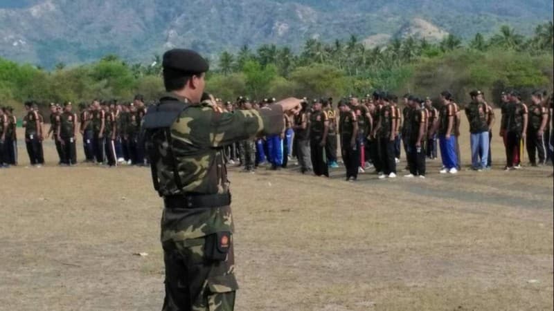 Ledakkan Mercon  di Tangan, PBM  Jember  ‘Ancam’  Begundal  Bangsa Tak  Sakiti  Gus Dur