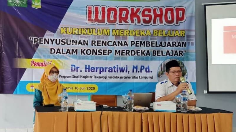 Workshop Merdeka Belajar untuk Peningkatan Kapasitas Guru