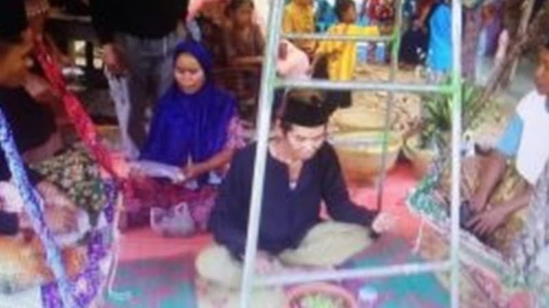 Mempertemukan Tradisi dan Agama: Jembatan Emas Membangun Karakter Bangsa