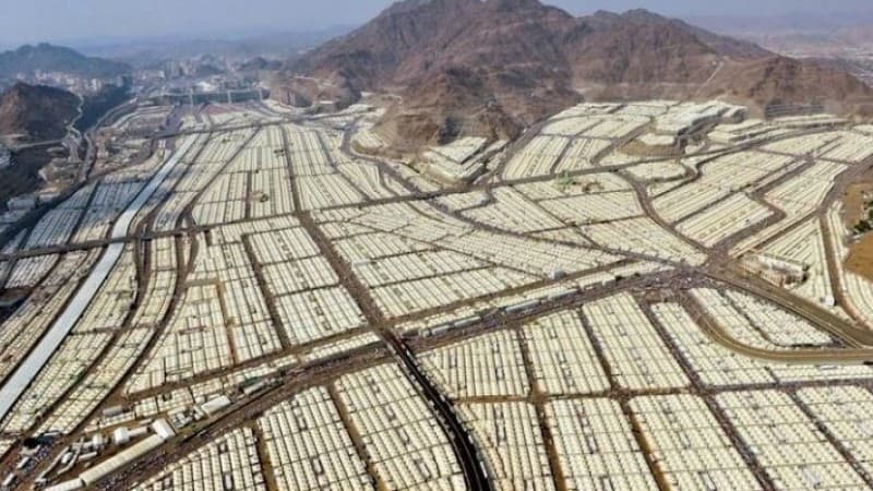 Jamaah Berkumpul di Mina pada Hari Pertama Haji 2020, 29 Juli