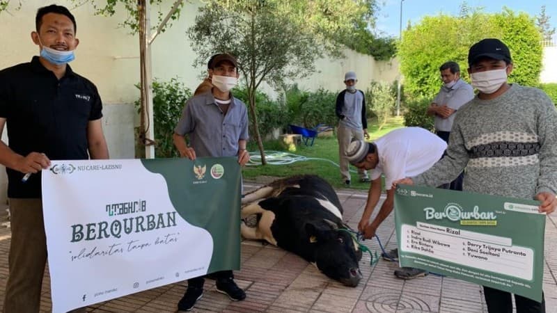 NU Maroko Bagikan Daging Kurban ke WNI dan Warga Sekitar