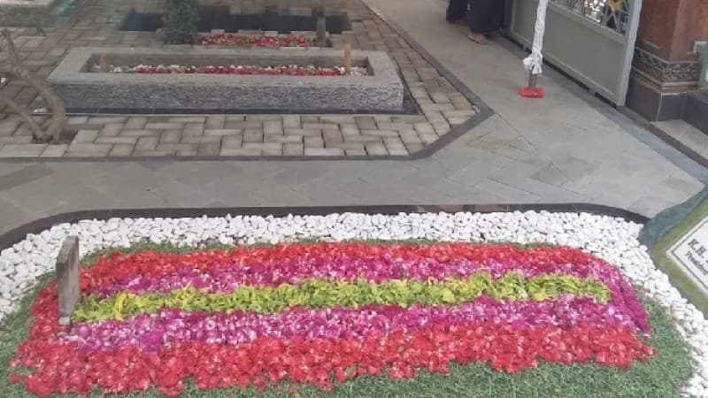 Pesantren Tebuireng Pastikan Makam Gus Dur Masih Tertutup untuk Peziarah