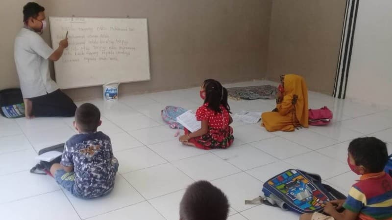 Balada Guru SD di Jember Mengajar di Tengah Terjangan Corona