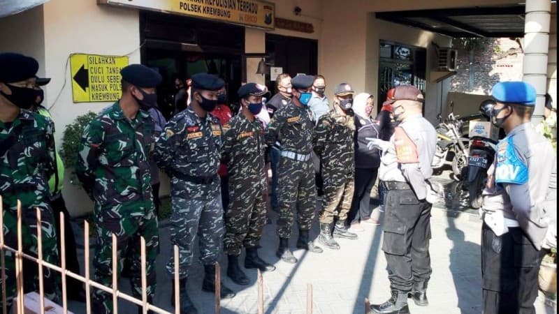 Polisi di Sidoarjo Libatkan Banser Gelar Operasi Protokol Kesehatan