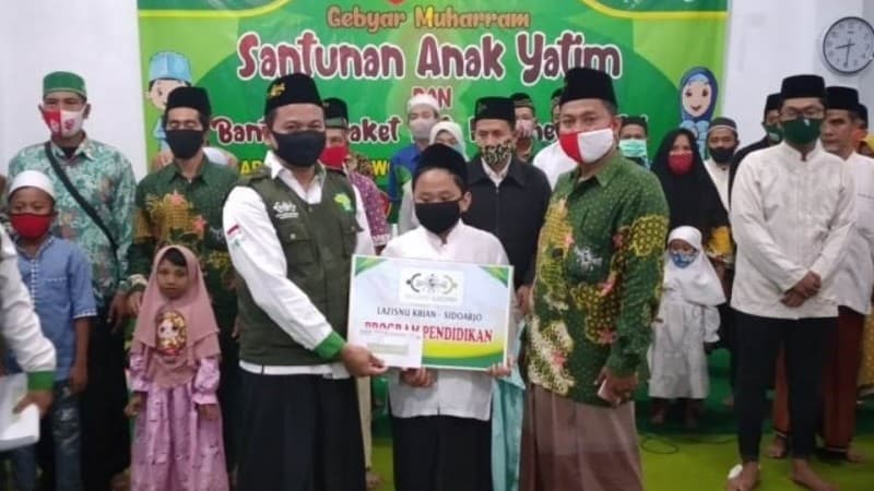Gebyar Muharram, UPZISNU di Sidoarjo Berbagi Paket Data