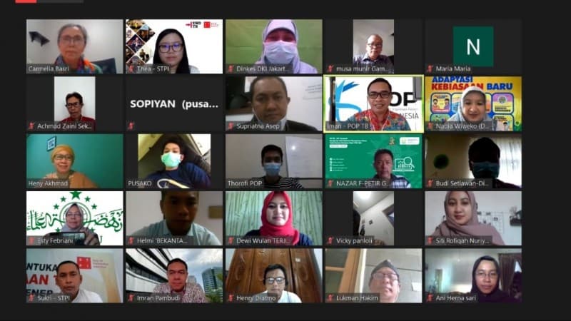 Lembaga Kesehatan PBNU Beri Ponsel kepada Pendamping dan Pasien TBC