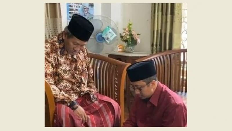 Sowan Kiai Najib Krapyak, Ustadz Yusuf Mansur Setor Baca Al-Qur’an