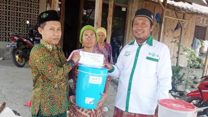Ikhtiar LAZISNU Kendal Ringankan Beban Pedagang Kecil