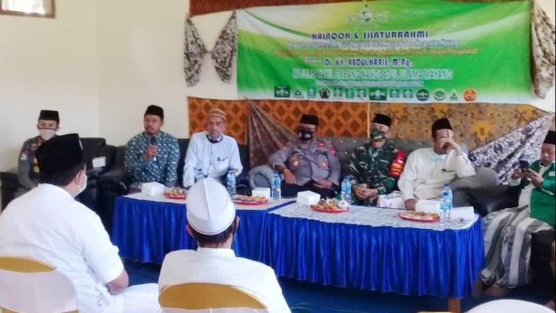 Penjaga Moral Umat, Kiai Kampung Harus Dijaga Marwahnya