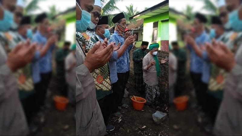 Bupati Pringsewu Letakkan Batu Pertama Pembangunan Pesantren NU Wonosari