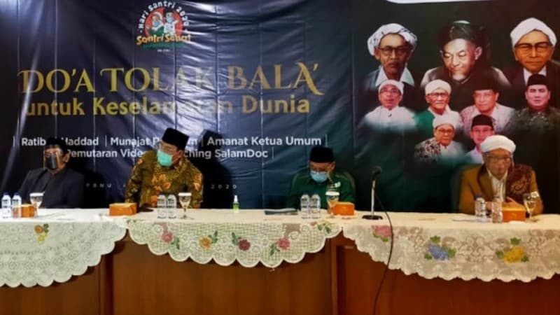 Puncak Hari Santri PBNU Doakan Keselamatan Dunia