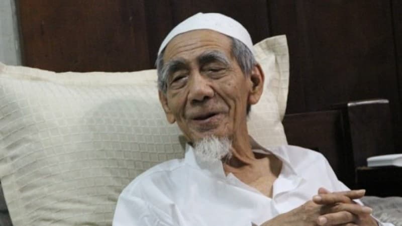 KH Maimoen Zubair dan Sumpah Pemuda