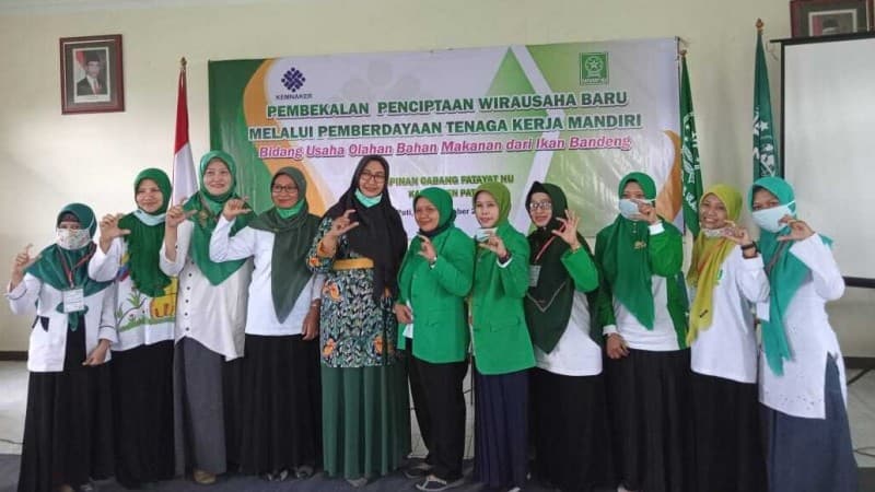 Pelatihan Pengolahan Bandeng Fatayat NU Pati Disambut Sukacita