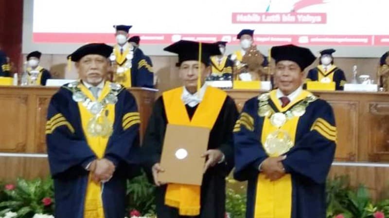 Habib Luthfi Berjasa dalam Pengembangan Ilmu Komunikasi Dakwah dan Sejarah Kebangsaan