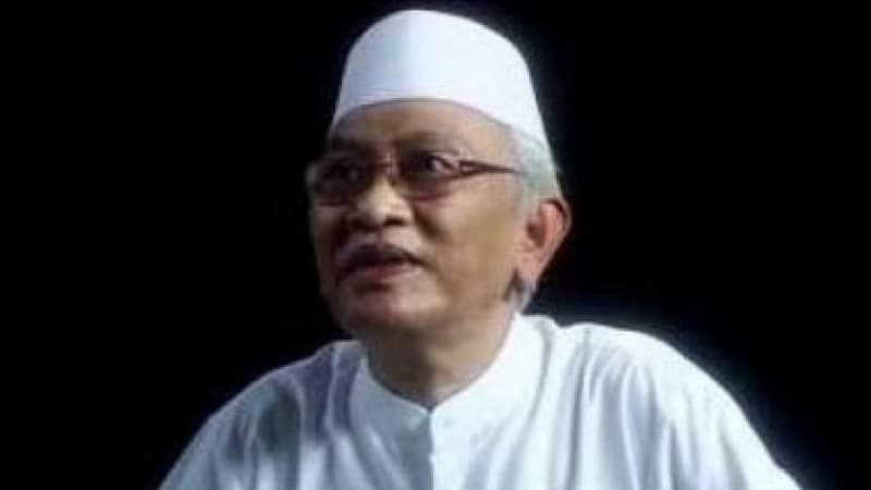 Di Hari Pahlawan, Gus Mus Bacakan Puisi tentang Marsinah