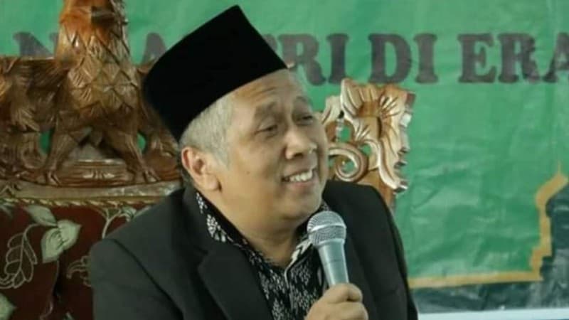 Kabar Duka Kiai Muhlas Hasyim Pengasuh Al Hikmah 2 Benda Wafat