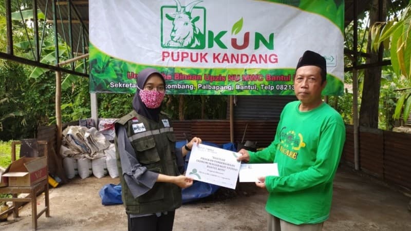 LAZISNU DIY Bantu UMKM Pengolahan Pupuk Kandang