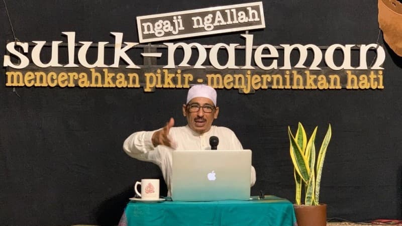 Suluk Maleman: Dunia Jadi Kanak-Kanak Kembali