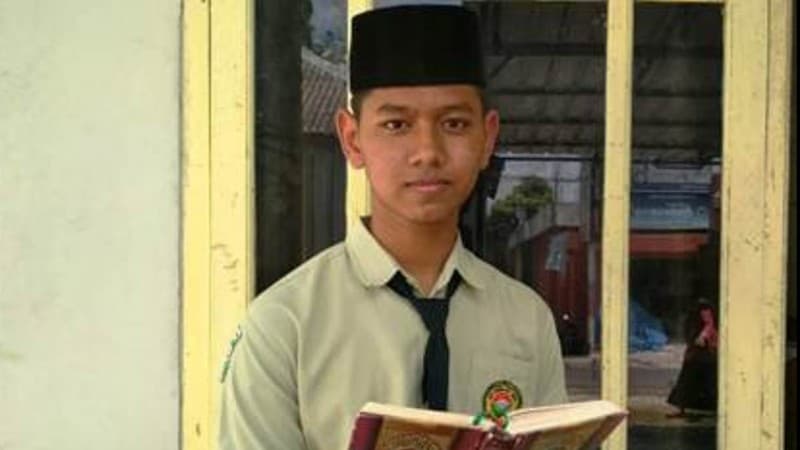 Begini Cara Santri Hafiz Ini Usir Kejenuhan