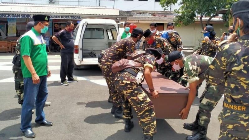 Banser Tegal Dilatih Proses Pemakaman Jenazah Covid-19