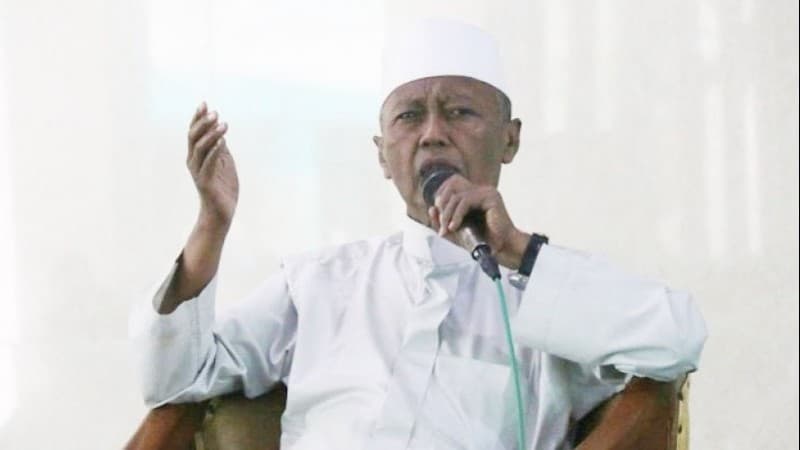 In Memoriam Kiai Noer Muhammad Iskandar, Kena Sodok Tongkat Kiai Muslih Mranggen