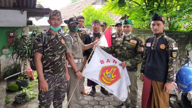 Banser Buleleng Bali Jalan Kaki Ziarah Makam Kiai dan Pendiri NU di Jawa Timur