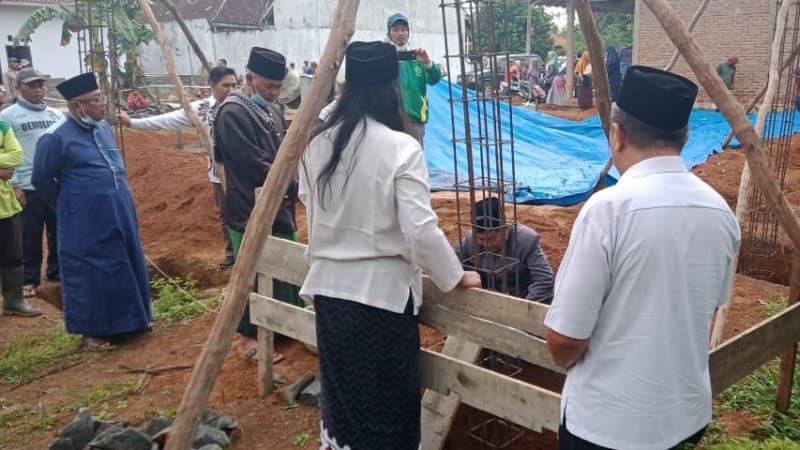 Rais Syuriyah NU Metro Letakkan Batu Pertama Gedung Madin An-Nahdliyyah