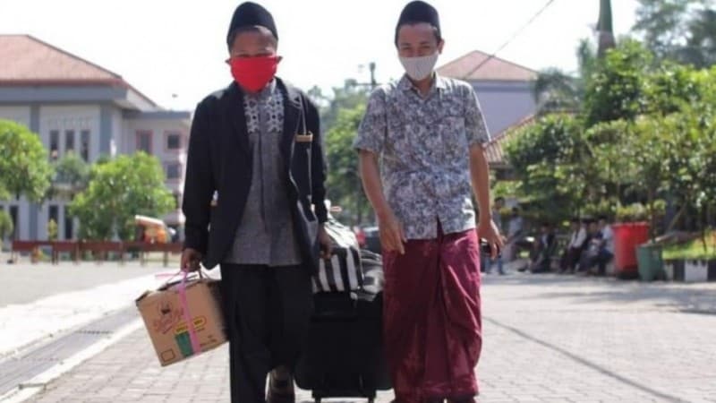 Tiga Pintu Masuk Covid-19 di Pesantren