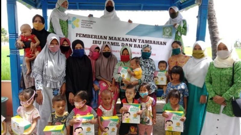Cegah Stunting, Fatayat NU Bantaeng Sulsel Bagikan Makanan Bergizi