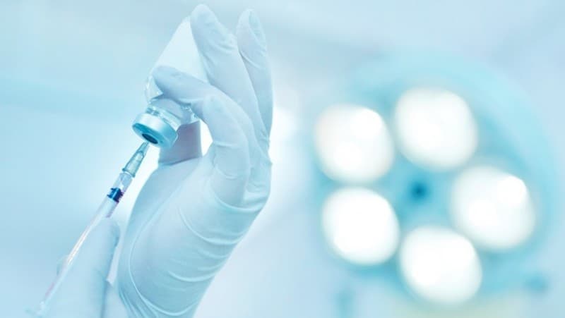 Sikap Anti-Vaksin dan Hukum Kandungan Najis dalam Obat