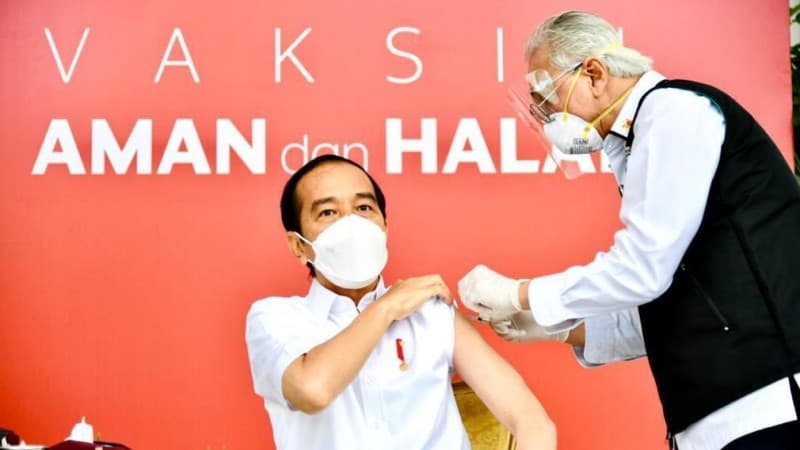 Dua Jam Usai Divaksin, Presiden Jokowi Mengaku Sedikit Pegal