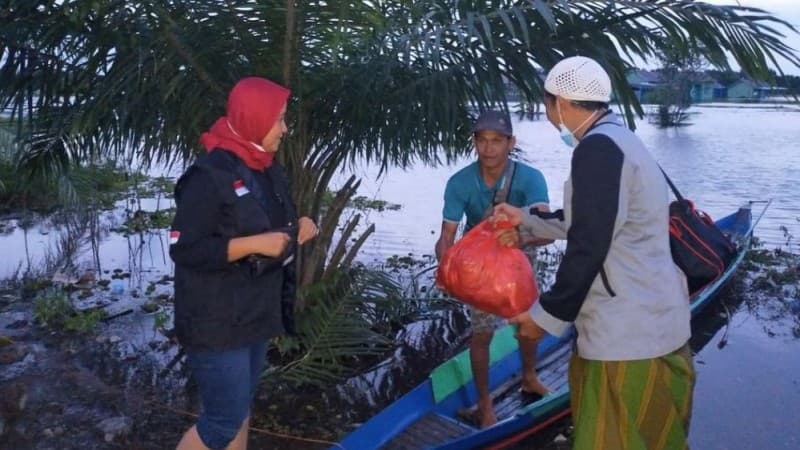 LPBINU Kalsel Salurkan Bantuan ke 5 Kabupaten Terdampak Banjir