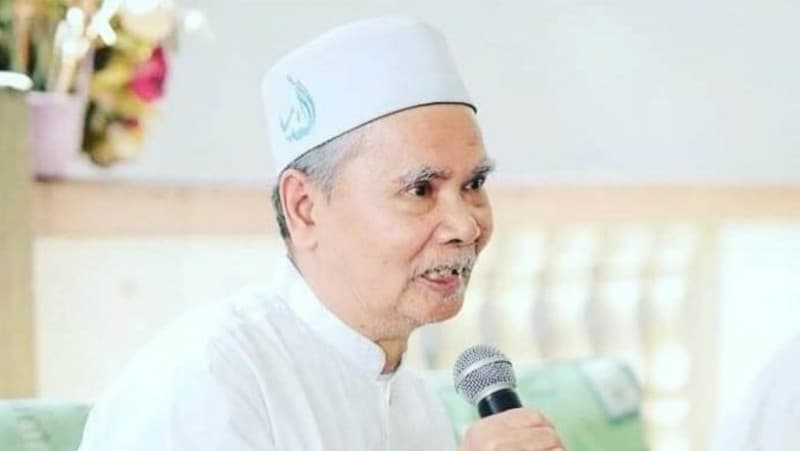 UIN Walisongo Anugerahi Kiai Afifudin Muhajir Doktor Honoris Causa Bidang Ushul Fikih