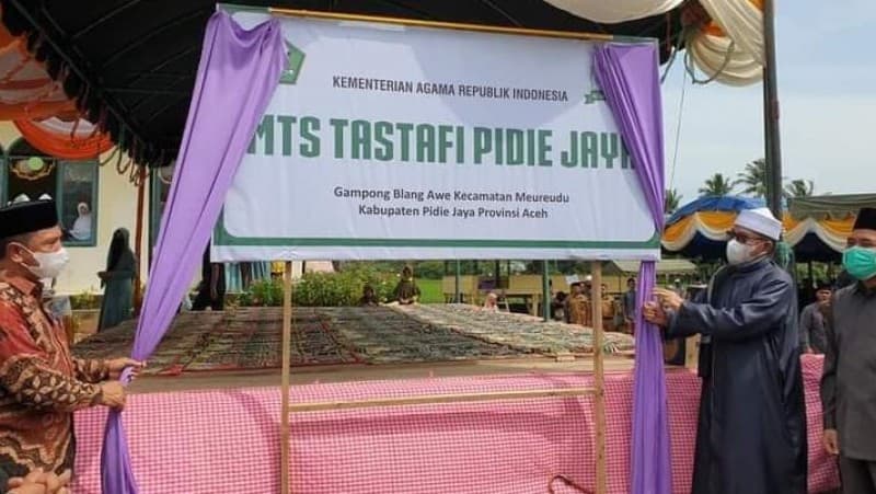 Bumikan Aswaja di Aceh, Rais PCNU Pidie Jaya Dirikan MTs Tastafi