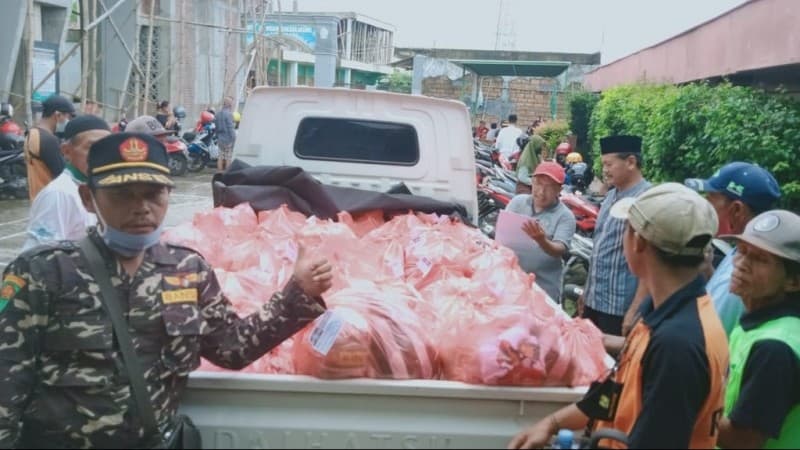 LAZISNU Jombang Bantu Masyarakat Terdampak Banjir dan Longsor