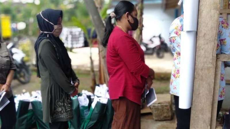 Masyarakat Berbagai Daerah Terbantu Program Ketahanan LPBINU di Masa Covid-19