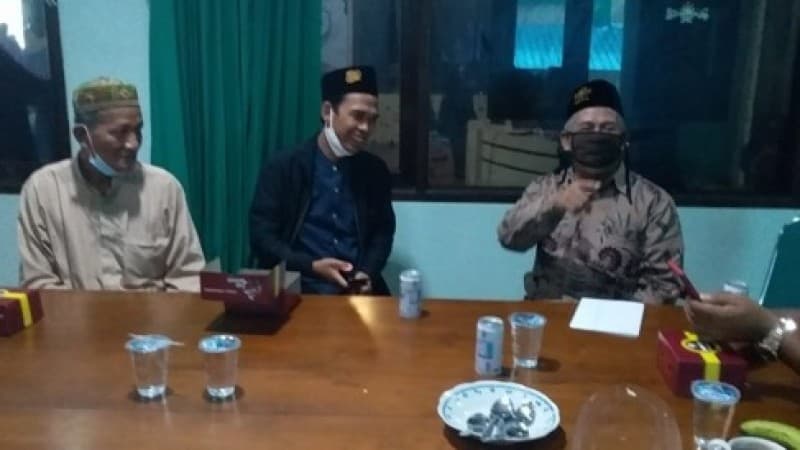 Silaturahim ke PWNU Jatim, para Kiai Ajak UAS Perkuat Ukhuwah