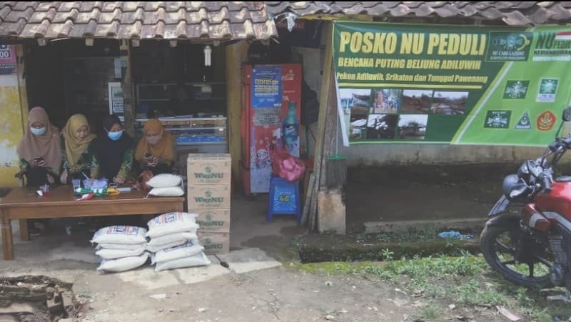 NU Adiluwih Dirikan Posko Bencana Puting Beliung di Sri Katon