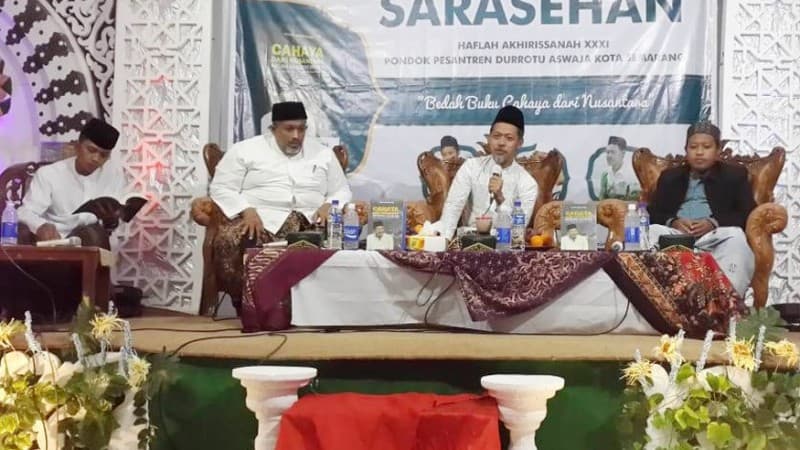 Pesantren Durrotu Aswaja Semarang Bedah Buku tentang Habib Luthfi