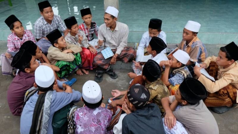 Gus Qoyyum Sampaikan Enam Alasan Pentingnya Jaga Pendidikan Agama