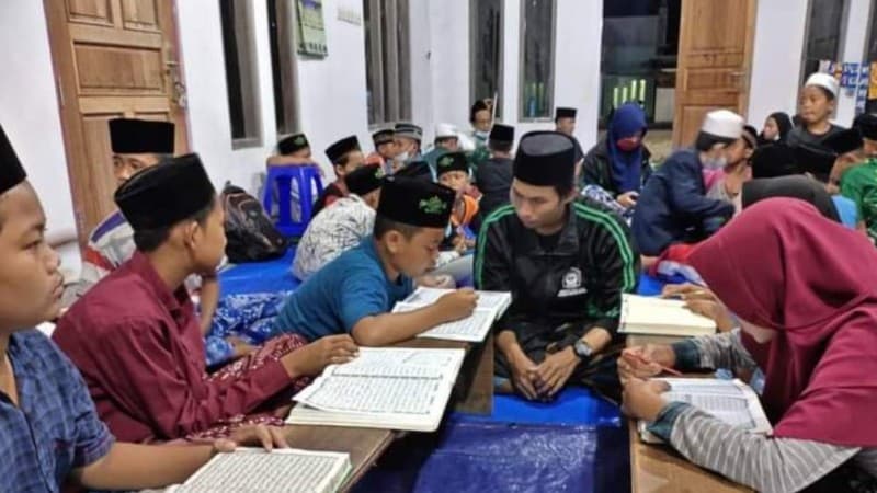 Mahasiswa KKN di Demak Dampingi Anak dari Ketergantungan pada Gawai