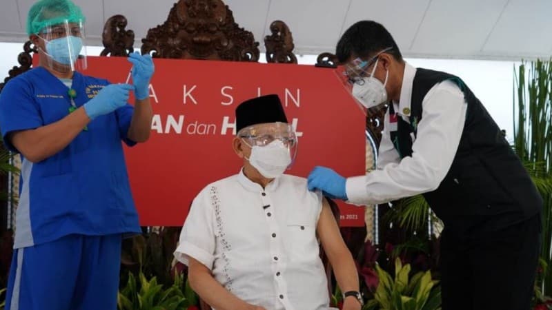 Wapres Ma'ruf Amin Terima Vaksinasi Dosis Kedua