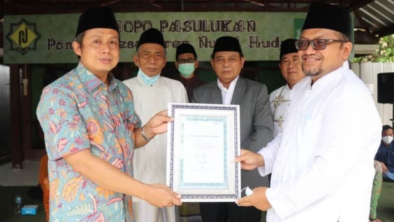 Kiai Atok Ajak Masyarakat Kelola Wakaf Uang secara Profesional 